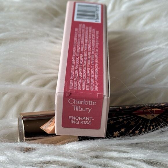 Charlotte Tilbury Hyaluronic Happikiss Lipstick Balm Enchanting Kiss - Picture 8 of 9